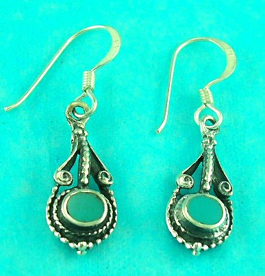 display inexpensive jewelry store supplies antique style green gemstone earring for old fashion lovers 