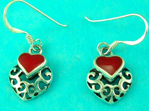 building jewelry store presents filigree love heart gemstone jewelry earring in red, great for valentine gifts 