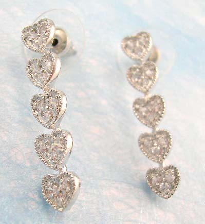 jewelry box wholesale distribute heart shaped cz diamond earring