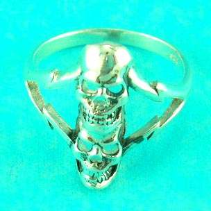 online wholesale jewelry catalog presents skull symbol ring with nice lightning strike on side 